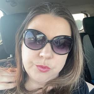 Meet your Posher, Kelli